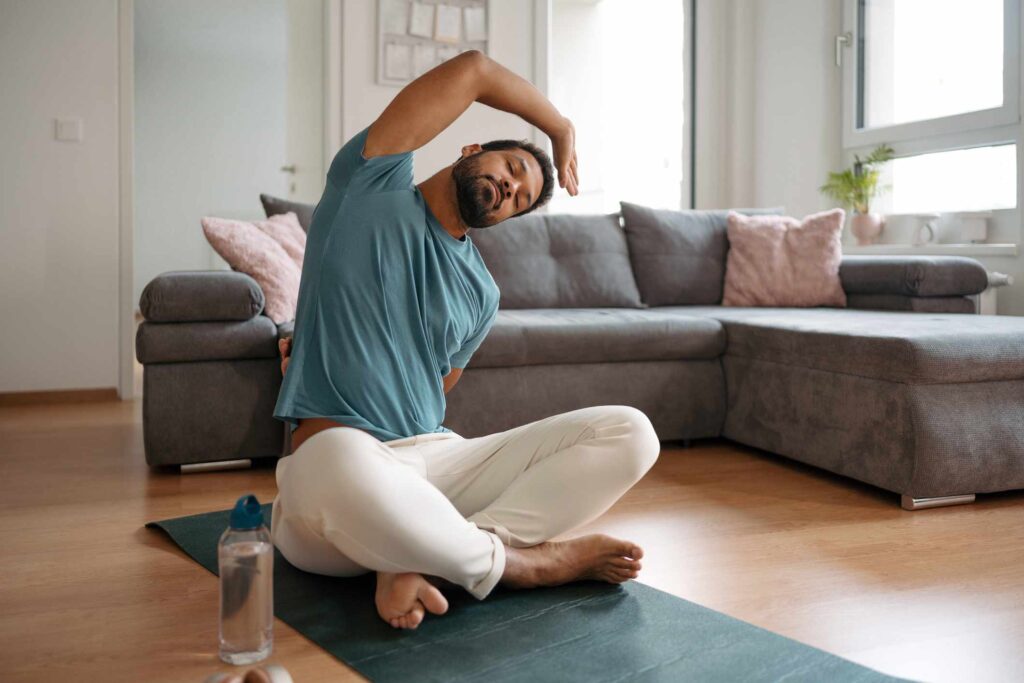 man exercising to improve sensitivity on penis head