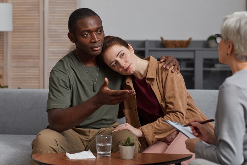 couples meeting a sex therapist to help with sexual failures