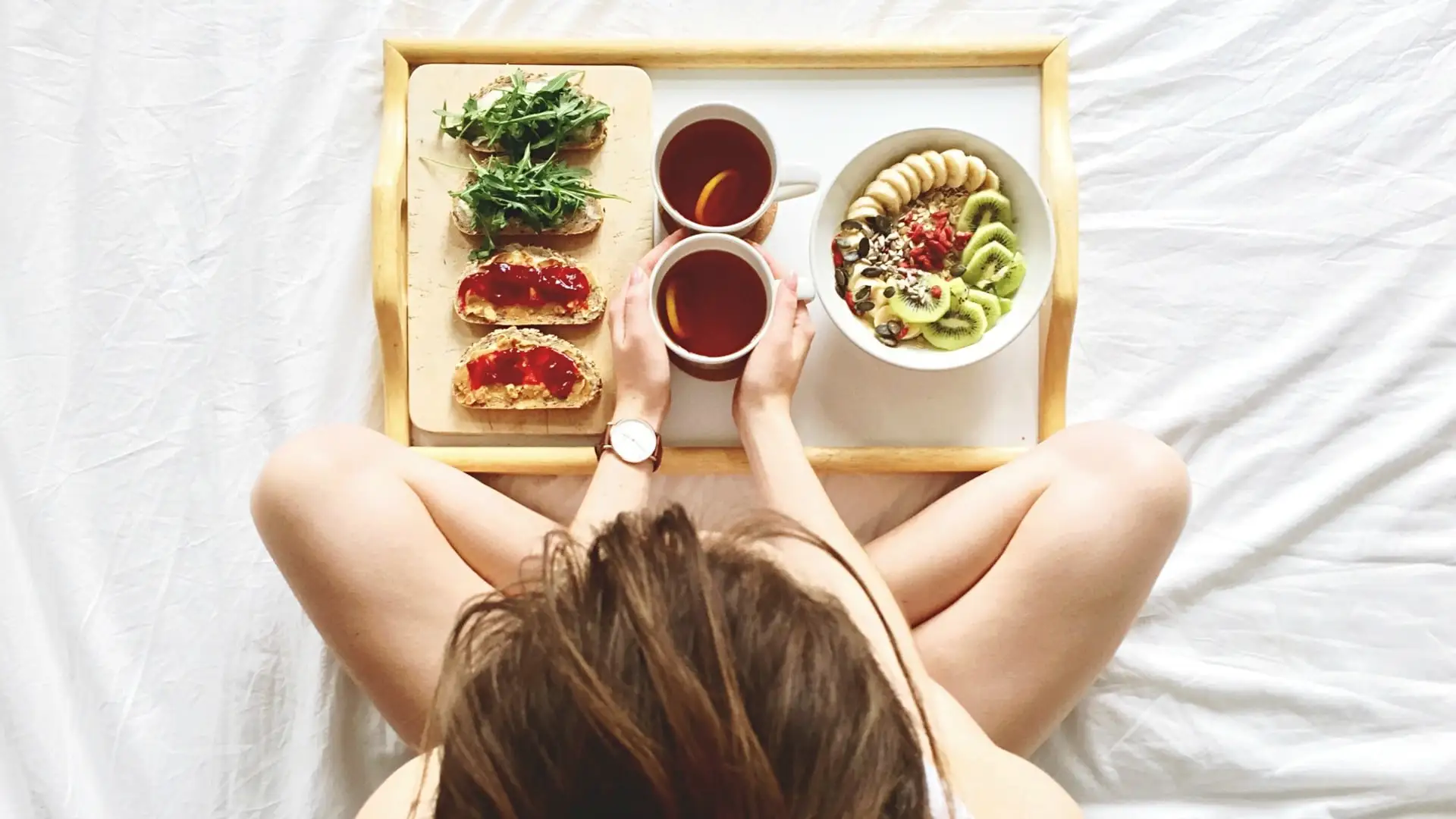 Foods to Eat for Each Stage of Your Menstrual Cycle